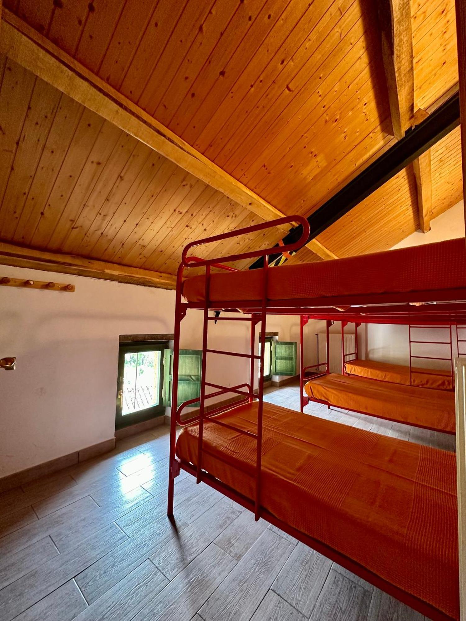 Albergue Valle De Arbas Cubillas de Arbas Zewnętrze zdjęcie